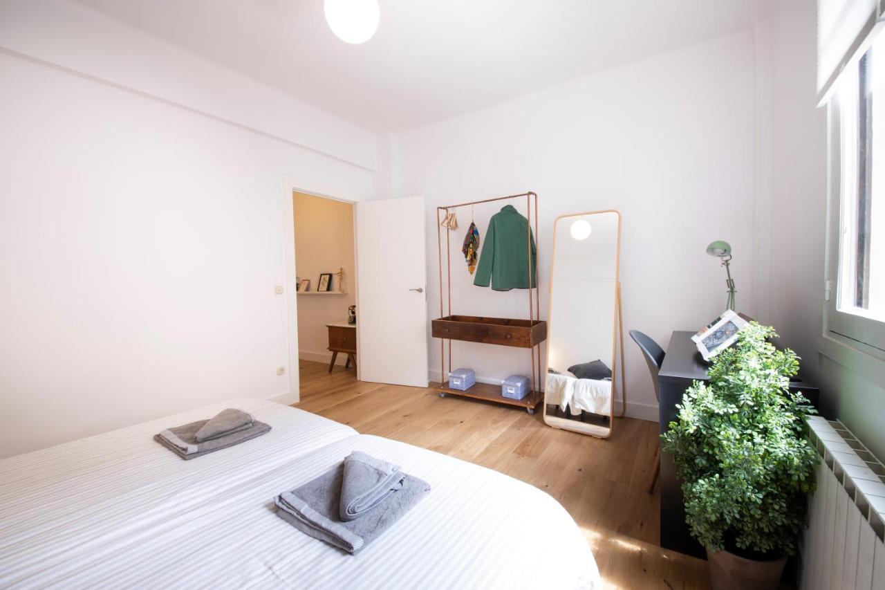 Casa Playa Zurriola-Aviso-Obras En La Fachada Del Patio Hasta Mayo O Junio-No Ha Habido Quejas Por El Ruido-Precio Bajo- House Playa Zurriola-Warning-Works On The Facade Of The Patio Until May Or June-There Have Been No Noise Complaints- Low Price San Sebastián Eksteriør bilde