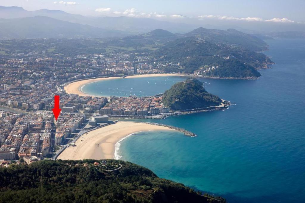 Casa Playa Zurriola-Aviso-Obras En La Fachada Del Patio Hasta Mayo O Junio-No Ha Habido Quejas Por El Ruido-Precio Bajo- House Playa Zurriola-Warning-Works On The Facade Of The Patio Until May Or June-There Have Been No Noise Complaints- Low Price San Sebastián Eksteriør bilde